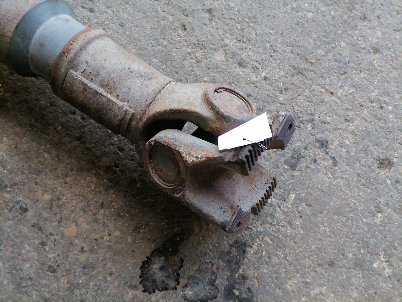 Volvo Propeller shaft 1068155 - Arbre à cardan pour Camion: photos 4 Volvo Propeller shaft 1068155 - Arbre à cardan pour Camion: photos 4