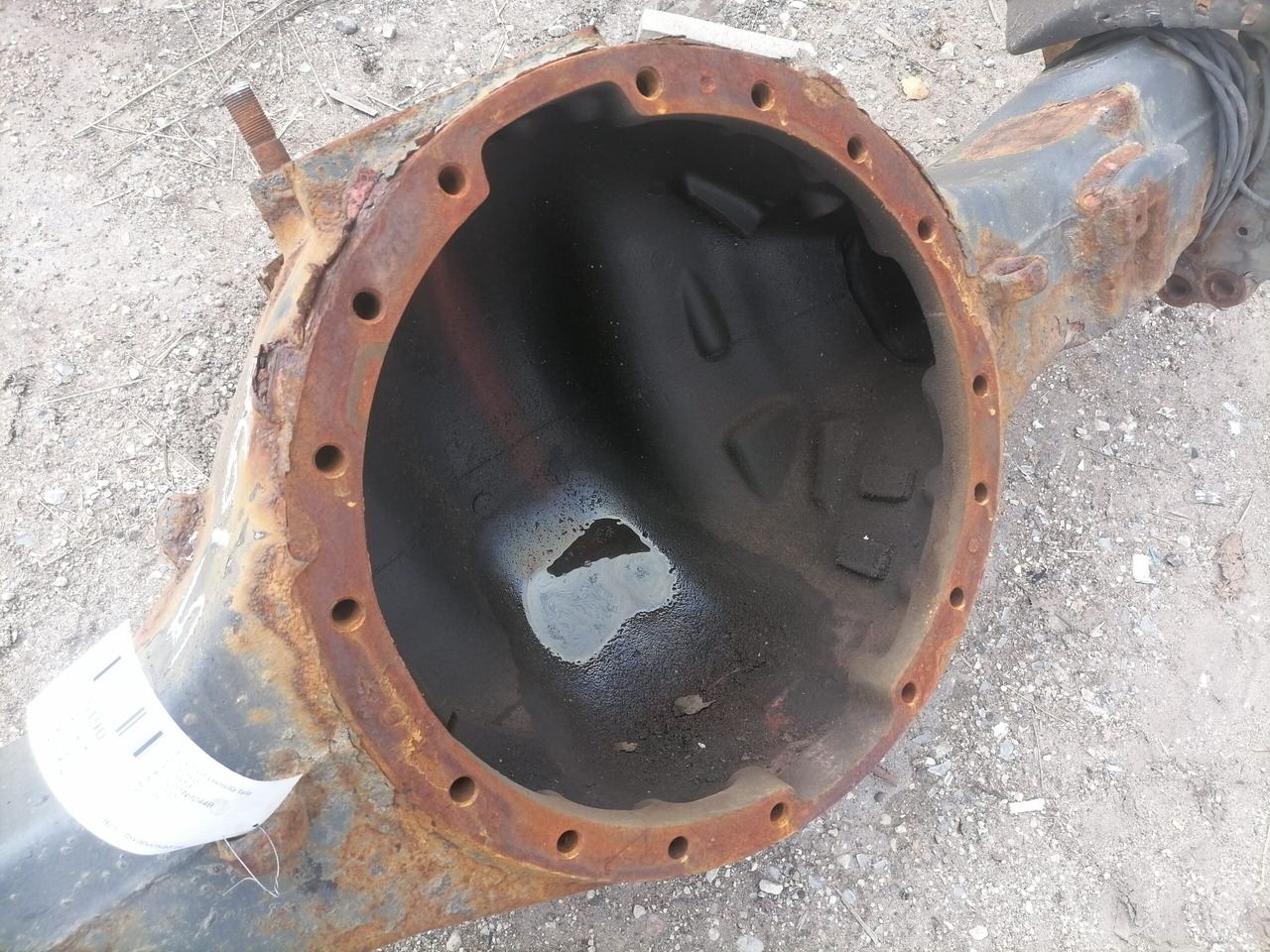 Volvo Rear axel housing 3201N9244B - Essieu et pièces pour Camion: photos 4 Volvo Rear axel housing 3201N9244B - Essieu et pièces pour Camion: photos 4