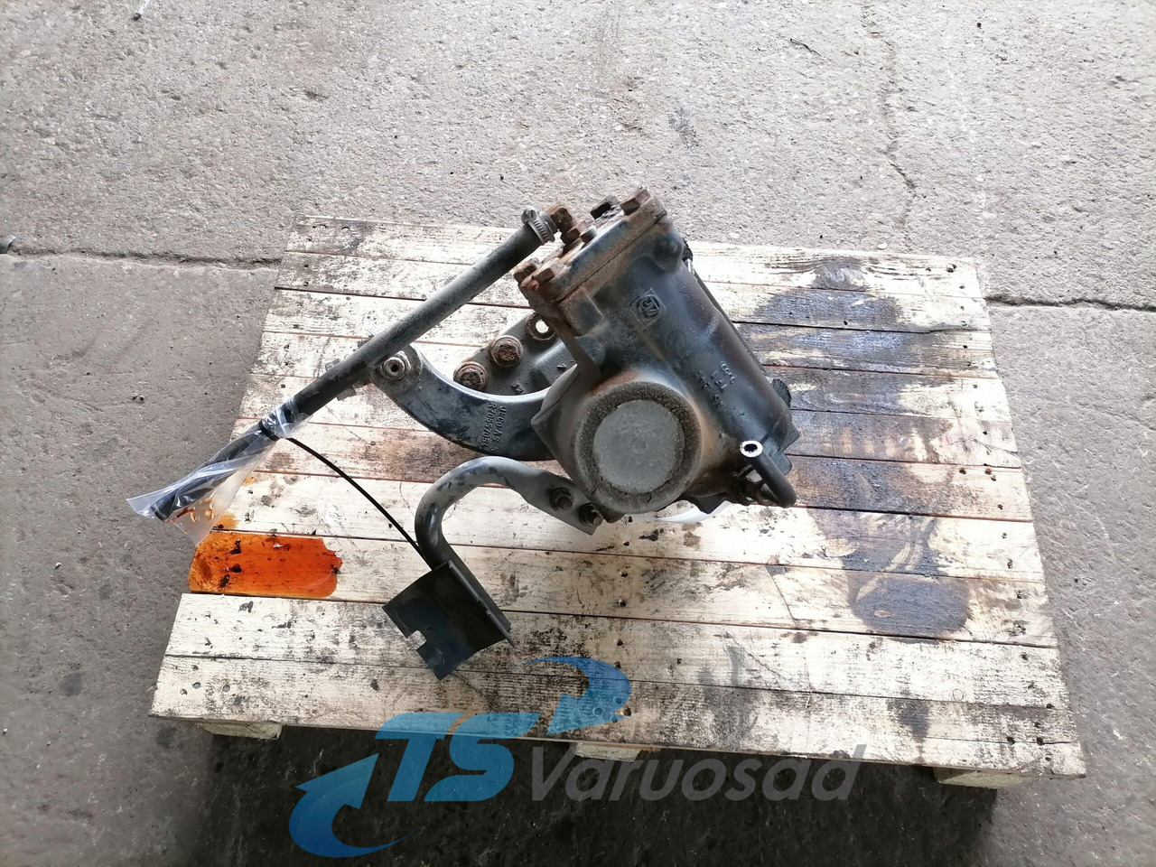 Volvo Steering box 20901108 - Boîtier de direction pour Camion: photos 1 Volvo Steering box 20901108 - Boîtier de direction pour Camion: photos 1
