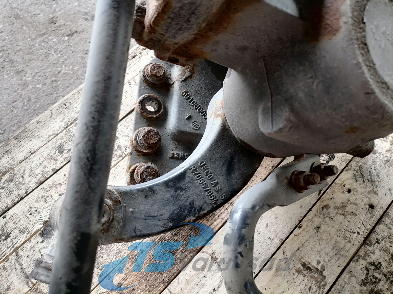 Volvo Steering box 20901108 - Boîtier de direction pour Camion: photos 4 Volvo Steering box 20901108 - Boîtier de direction pour Camion: photos 4