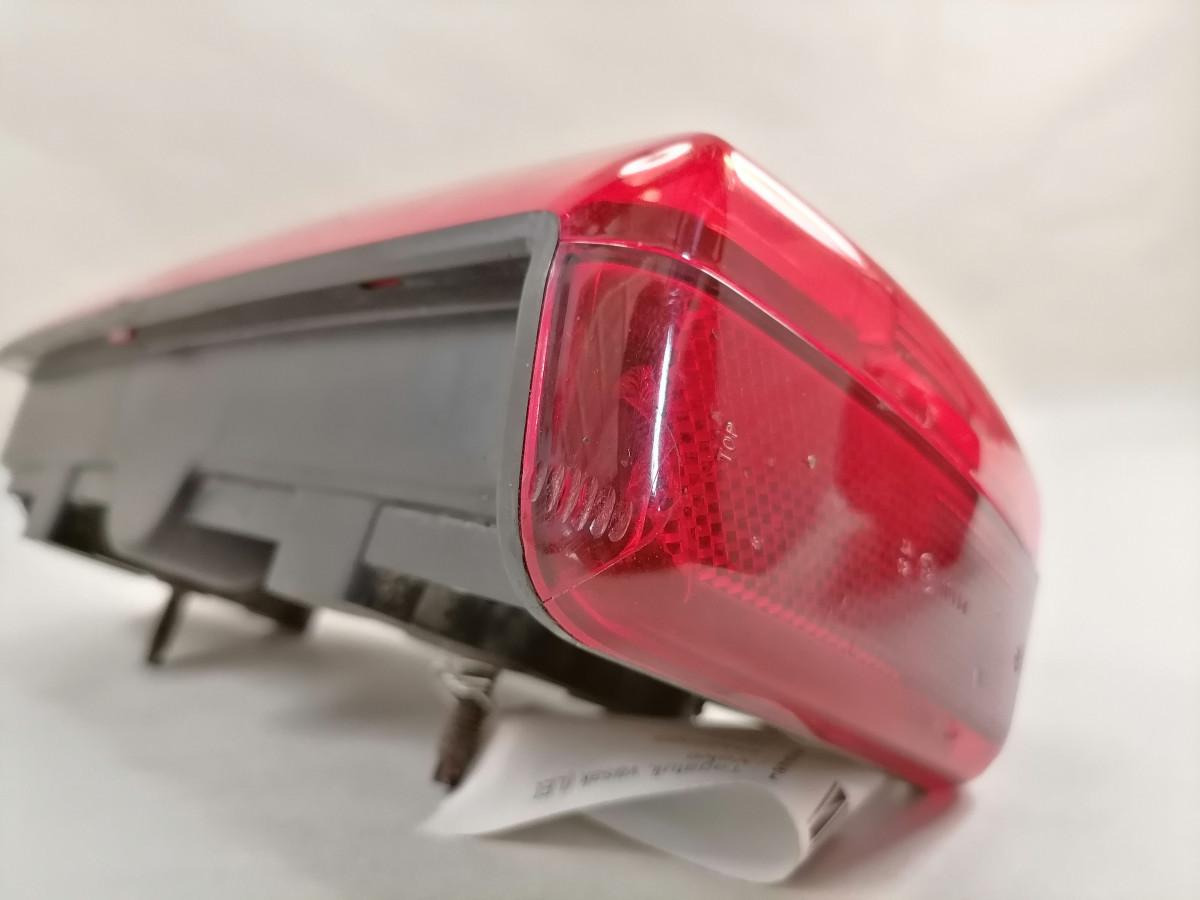 Volvo Tagatuli, vasak (LED) 23522307 - Feu arrière pour Camion: photos 3 Volvo Tagatuli, vasak (LED) 23522307 - Feu arrière pour Camion: photos 3