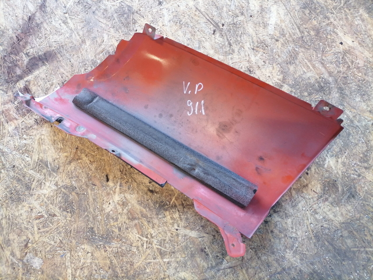 Volvo Volvo kabiini nurgapõsk, vasak 20379171 - Calandre pour Camion: photos 4 Volvo Volvo kabiini nurgapõsk, vasak 20379171 - Calandre pour Camion: photos 4