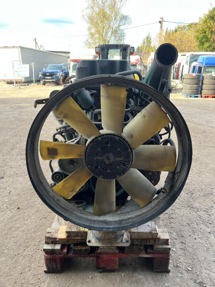 Volvo Volvo mootor D9A300 1638746 - Moteur pour Camion: photos 5 Volvo Volvo mootor D9A300 1638746 - Moteur pour Camion: photos 5