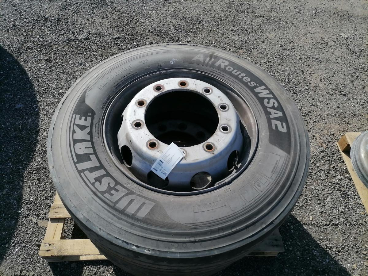 Volvo Westlake 315/70R22,5 31570R225 - Pneus et jantes pour Camion: photos 5 Volvo Westlake 315/70R22,5 31570R225 - Pneus et jantes pour Camion: photos 5
