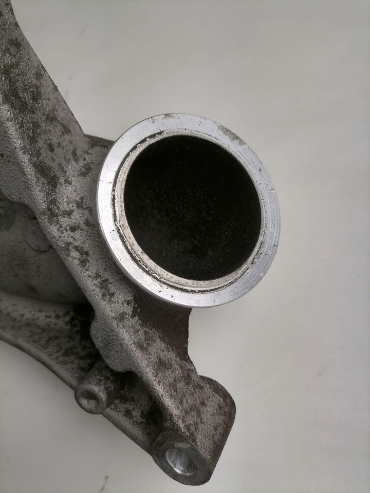 Volvo intercooler pipe 21808309 - Intercooler pour Camion: photos 3 Volvo intercooler pipe 21808309 - Intercooler pour Camion: photos 3