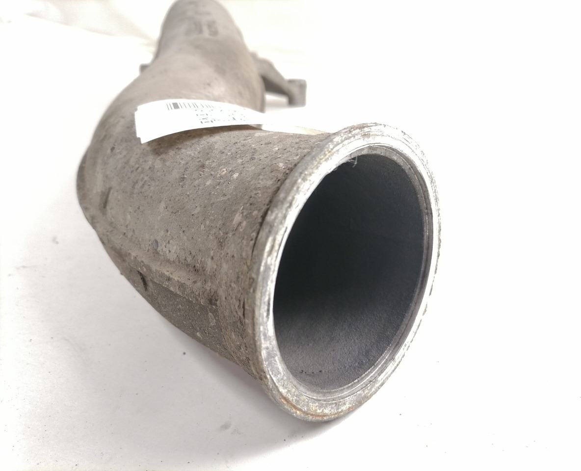 Volvo intercooler pipe 3979999 - Intercooler pour Camion: photos 3 Volvo intercooler pipe 3979999 - Intercooler pour Camion: photos 3