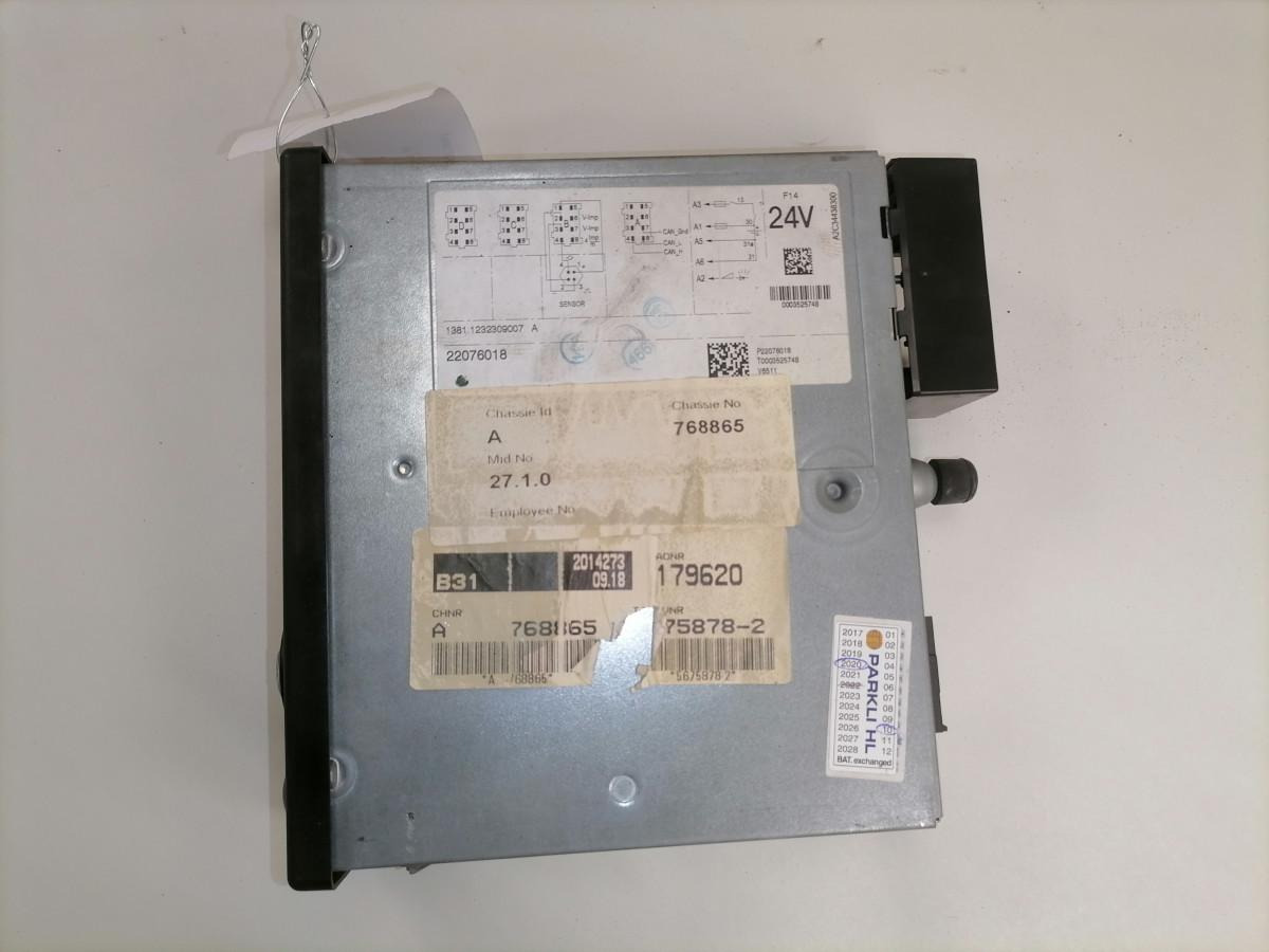 Volvo tachograph 22076018 - Chronotachygraphe pour Camion: photos 4 Volvo tachograph 22076018 - Chronotachygraphe pour Camion: photos 4