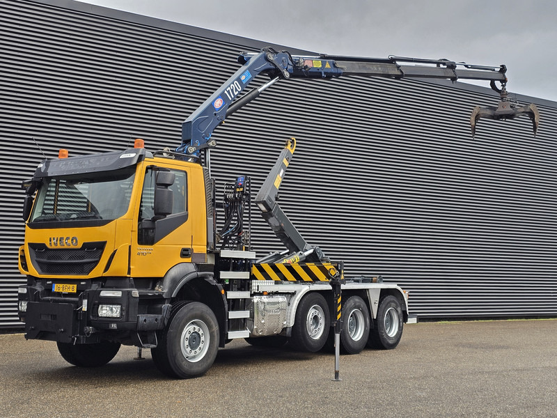 Iveco TRAKKER 380 8X6 / EURO 6 / CRANE + HOOKLIFT - Camion ampliroll, Camion grue: photos 1 Iveco TRAKKER 380 8X6 / EURO 6 / CRANE + HOOKLIFT - Camion ampliroll, Camion grue: photos 1