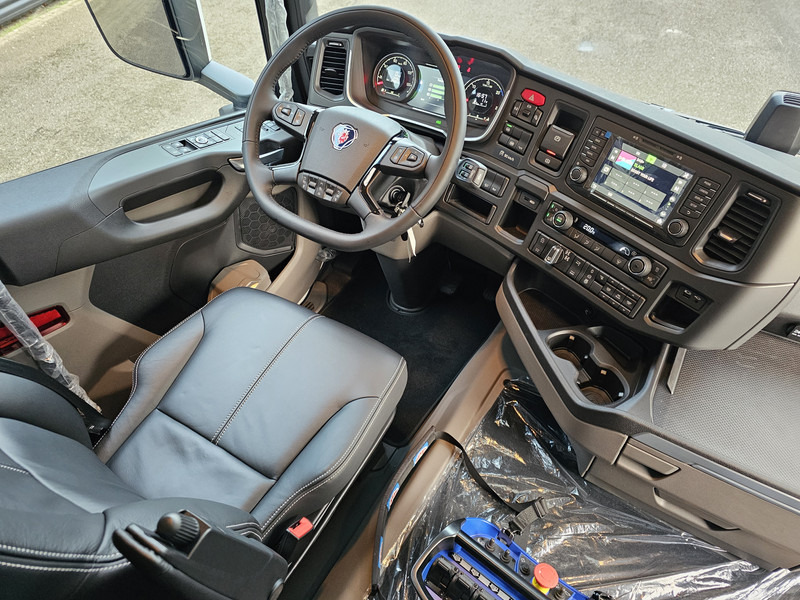 Crédit-bail de Scania 560R / HMF 50 t/m - JIB / LIER Scania 560R / HMF 50 t/m - JIB / LIER: photos 18