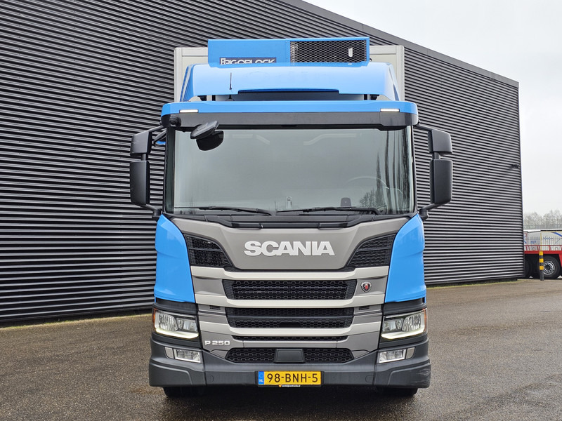 Scania P250 4x2 / FRIGO / KUHL / LBW - Camion frigorifique: photos 3 Scania P250 4x2 / FRIGO / KUHL / LBW - Camion frigorifique: photos 3