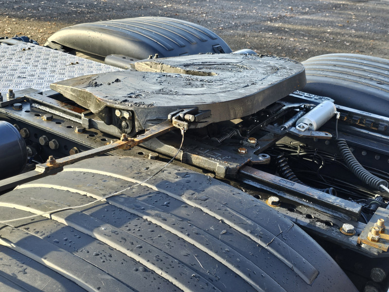 Tracteur routier Scania S730 V8 6x4 / HYDRAULIC / FULL AIR / RETARDER: photos 10 Tracteur routier Scania S730 V8 6x4 / HYDRAULIC / FULL AIR / RETARDER: photos 10