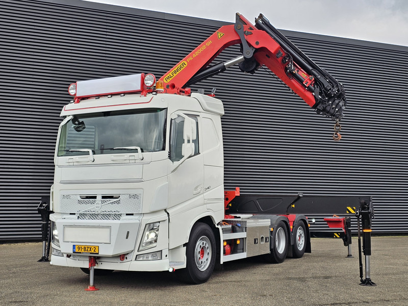 Volvo FH 540 6x2-4 / PALFINGER 42 t/m CRANE / KRAN / WINCH - Tracteur routier: photos 4 Volvo FH 540 6x2-4 / PALFINGER 42 t/m CRANE / KRAN / WINCH - Tracteur routier: photos 4