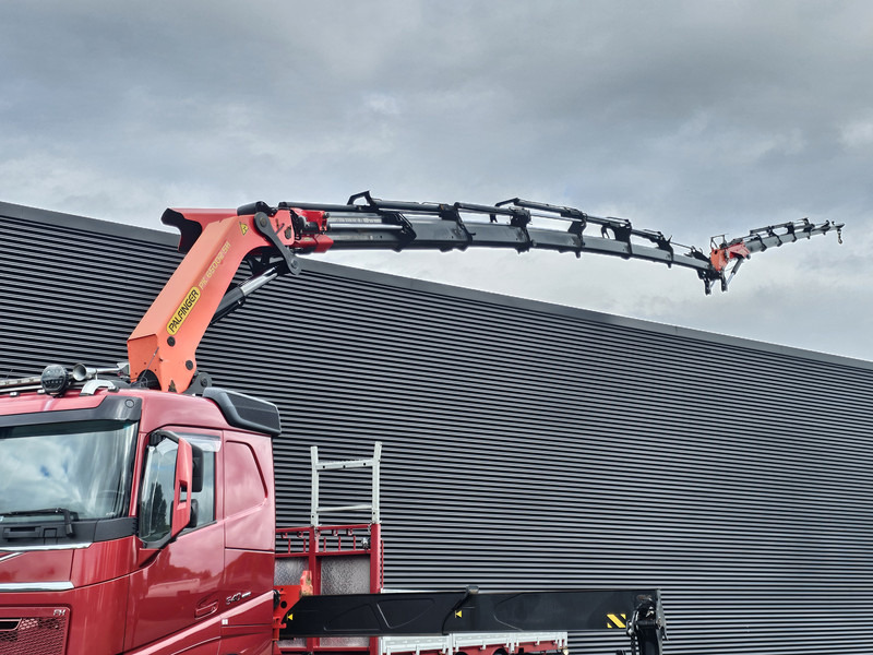 Volvo FH 540 8x2/6 / PALFINGER 65 t/m CRANE + JIB - Camion grue: photos 2 Volvo FH 540 8x2/6 / PALFINGER 65 t/m CRANE + JIB - Camion grue: photos 2