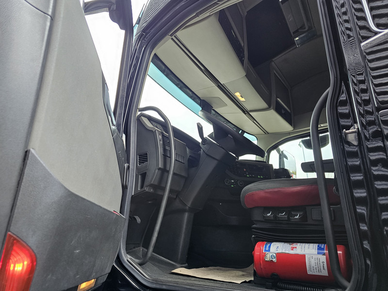 Camion porte-voitures Volvo FH500 / AUTOTRANSPORT / LOHR CONSTRUCTION / COMBI: photos 12