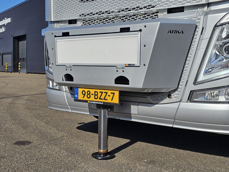 Camion plateau, Camion grue Volvo FH540 / EFFER 525S / JIB 4S-HD / 8x4/4: photos 14 Camion plateau, Camion grue Volvo FH540 / EFFER 525S / JIB 4S-HD / 8x4/4: photos 14