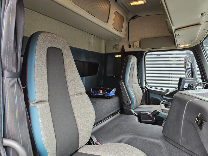 Crédit-bail de Volvo FM500 / 6x2 / HMF 32TM / KRAN / CRANE Volvo FM500 / 6x2 / HMF 32TM / KRAN / CRANE: photos 14