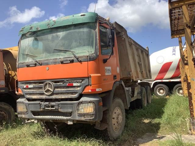 Mercedes-Benz ACTROS 3341 - Camion benne: photos 1 Mercedes-Benz ACTROS 3341 - Camion benne: photos 1