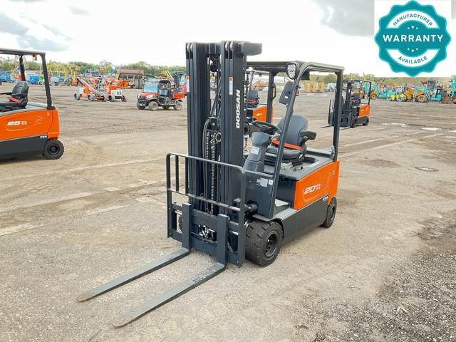 Doosan B20X-7 PLUS - Chariot élévateur électrique: photos 1 Doosan B20X-7 PLUS - Chariot élévateur électrique: photos 1