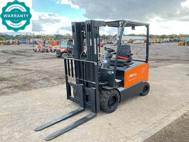 Doosan B30X-7 PLUS - Chariot élévateur électrique: photos 1 Doosan B30X-7 PLUS - Chariot élévateur électrique: photos 1