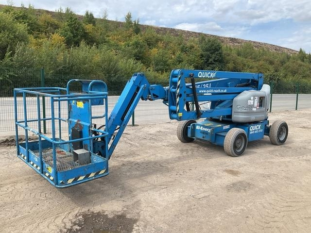 Genie Z45/25J - Nacelle articulée: photos 1 Genie Z45/25J - Nacelle articulée: photos 1