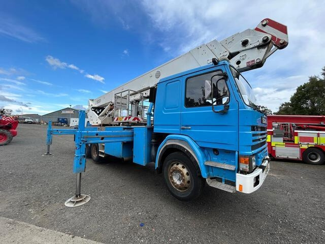 Scania P113ML - Camion avec nacelle: photos 4 Scania P113ML - Camion avec nacelle: photos 4