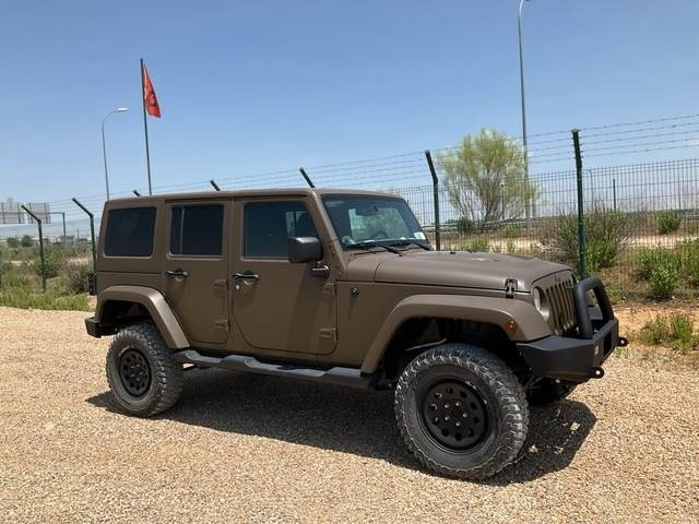 Jeep Wrangler JK Command - Voiture: photos 4 Jeep Wrangler JK Command - Voiture: photos 4