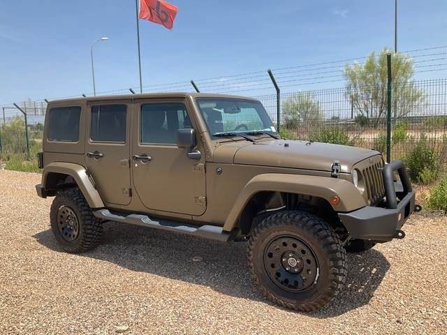 Jeep Wrangler JK Command - Voiture: photos 4 Jeep Wrangler JK Command - Voiture: photos 4