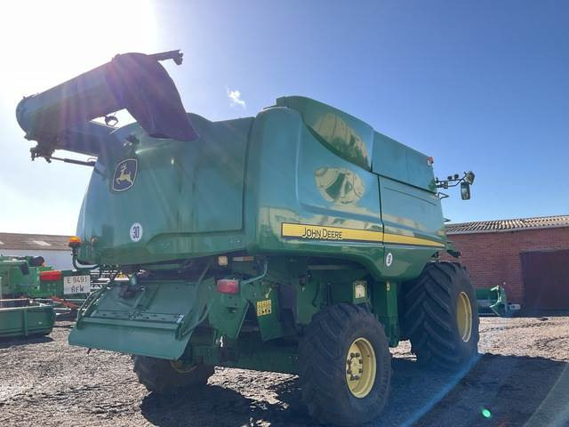 John Deere S690i - Moissonneuse-batteuse: photos 3 John Deere S690i - Moissonneuse-batteuse: photos 3