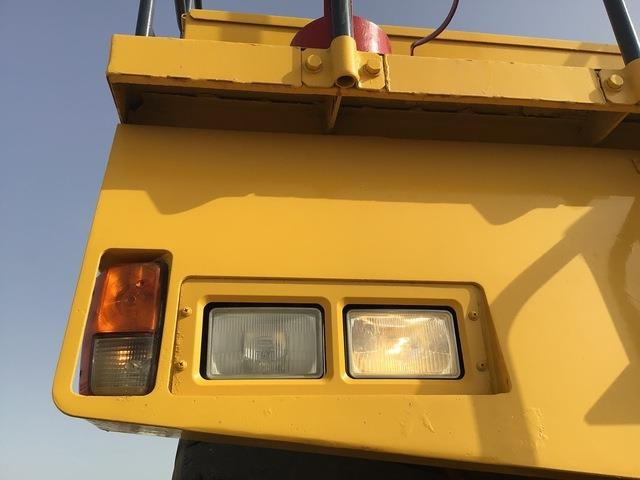 Tombereau rigide Komatsu HD785-5: photos 13