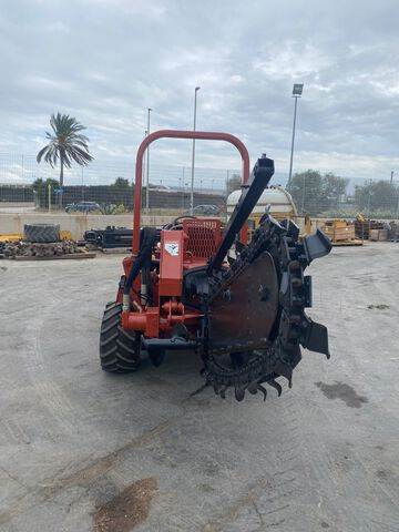 Ditch Witch RT45 - Trancheuse: photos 3 Ditch Witch RT45 - Trancheuse: photos 3