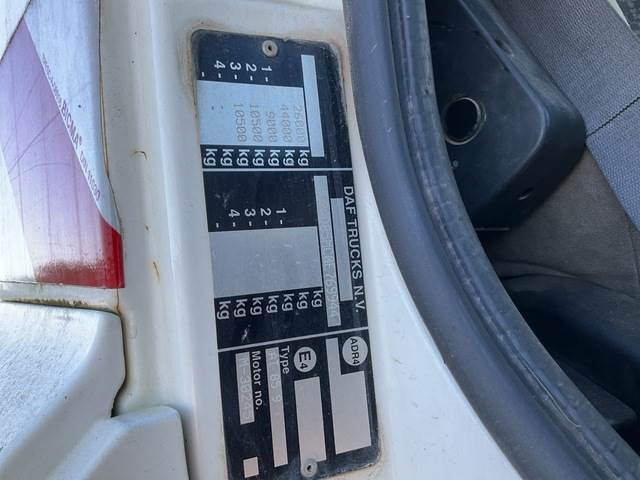DAF CF85.460 - Pelle sur chenille: photos 5 DAF CF85.460 - Pelle sur chenille: photos 5