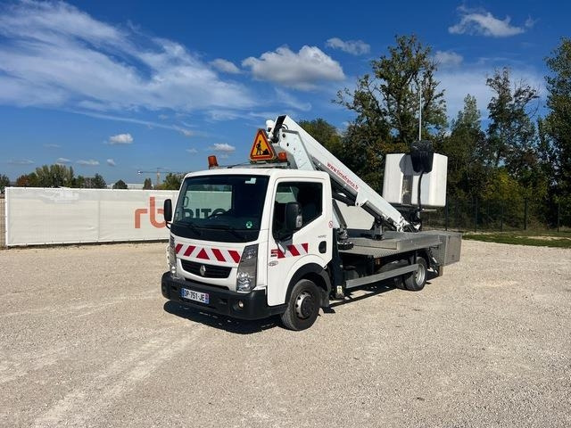 Renault Maxity 120DXI - Camion avec nacelle: photos 1 Renault Maxity 120DXI - Camion avec nacelle: photos 1
