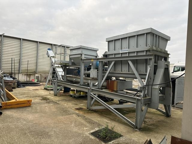 Sofraden MPS250-02 - Matériel de béton: photos 4 Sofraden MPS250-02 - Matériel de béton: photos 4