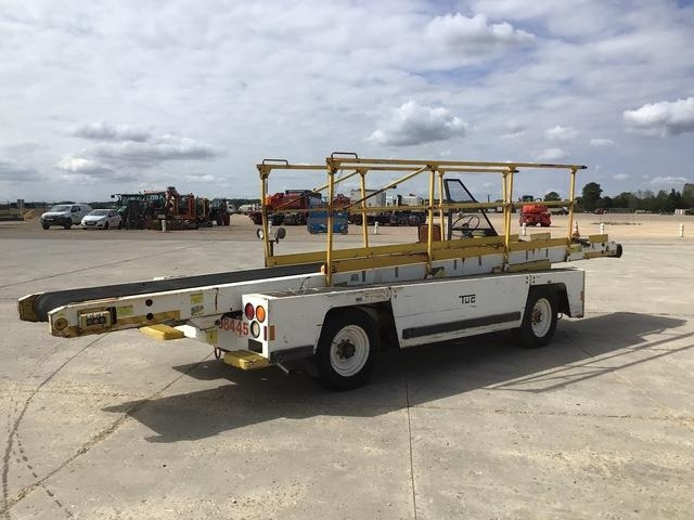 Tug T660-1 - Tapis à bagages: photos 3 Tug T660-1 - Tapis à bagages: photos 3