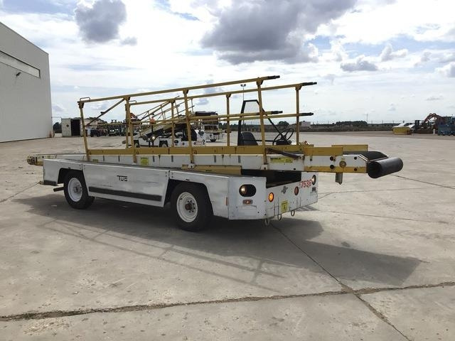 Tug T660-1 - Tapis à bagages: photos 4 Tug T660-1 - Tapis à bagages: photos 4