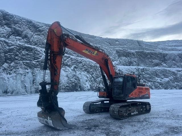 Doosan DX300LC-5 - Pelle sur chenille: photos 1 Doosan DX300LC-5 - Pelle sur chenille: photos 1