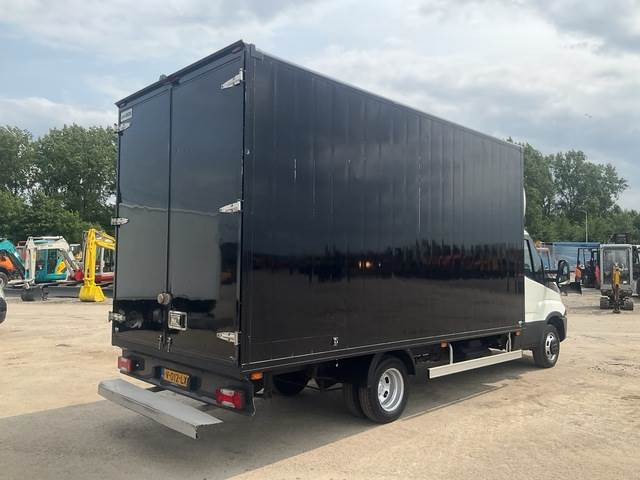 Iveco Daily 35-40C - Fourgon utilitaire: photos 3 Iveco Daily 35-40C - Fourgon utilitaire: photos 3