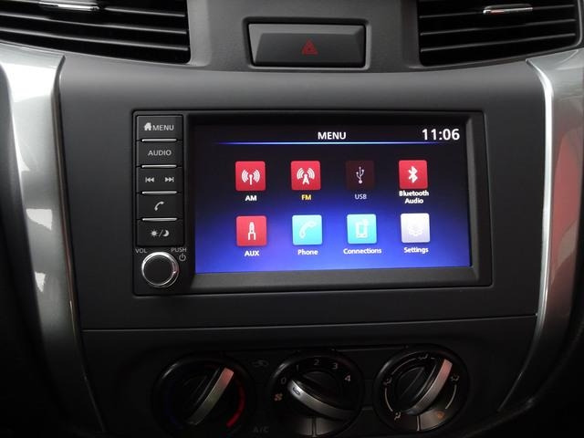 Véhicule utilitaire Nissan Navara: photos 16