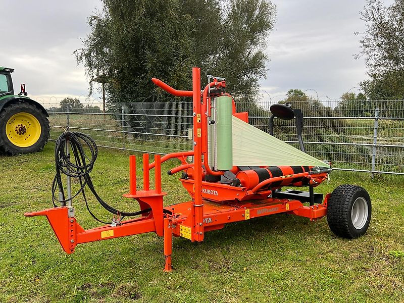 Kubota WR 1400 C - Enrubanneuse: photos 4 Kubota WR 1400 C - Enrubanneuse: photos 4