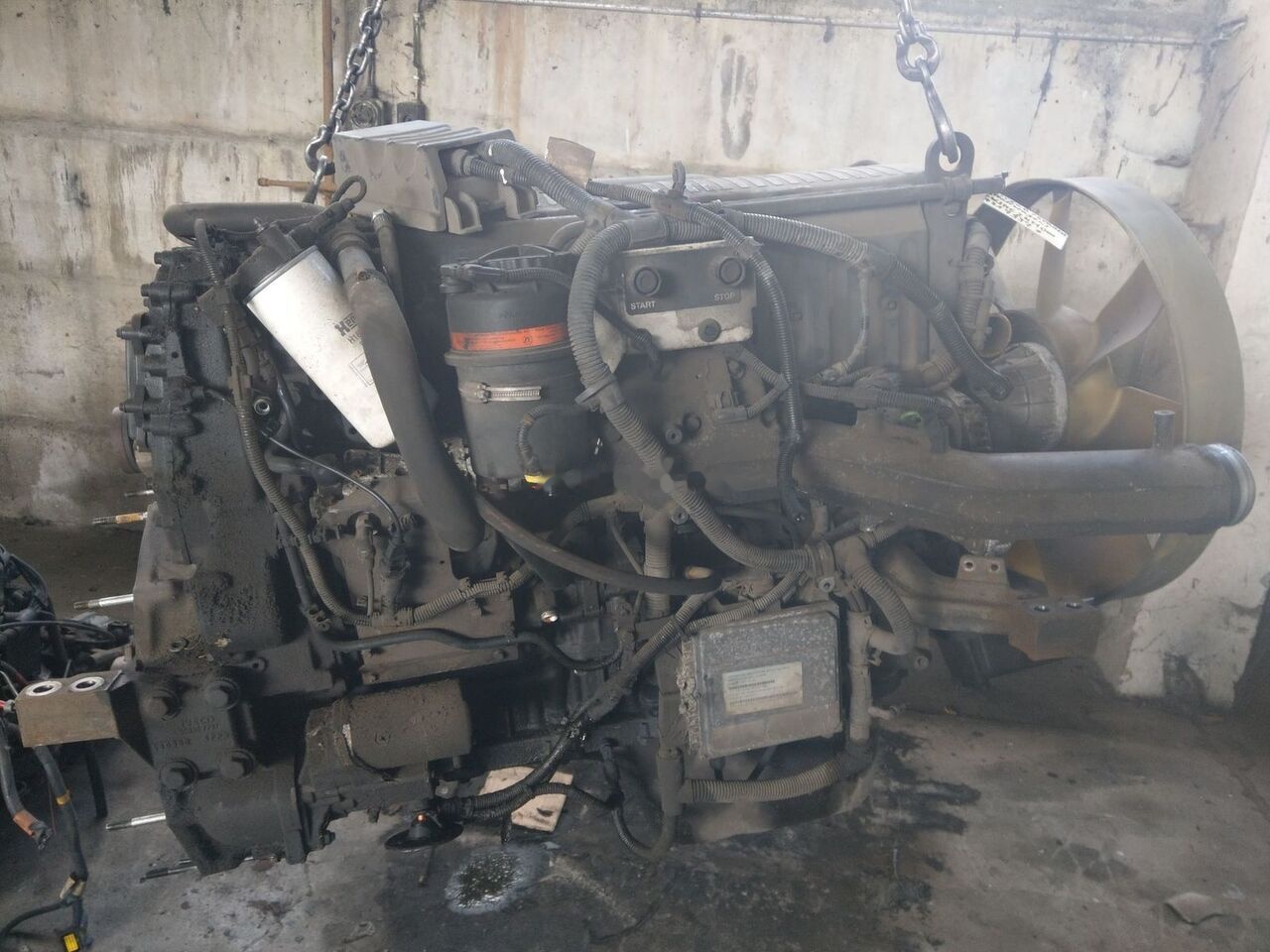 IVECO Cursor 8 F2BE0681F - Moteur pour Camion: photos 2 IVECO Cursor 8 F2BE0681F - Moteur pour Camion: photos 2
