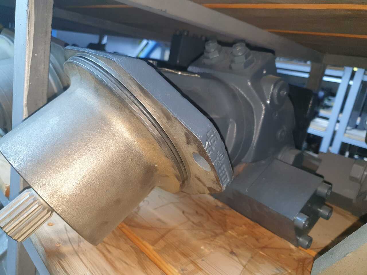 REXROTH R902018486 A2FE107 / 61W - VZL181 - K - Moteur hydraulique pour Engins de chantier: photos 1 REXROTH R902018486 A2FE107 / 61W - VZL181 - K - Moteur hydraulique pour Engins de chantier: photos 1