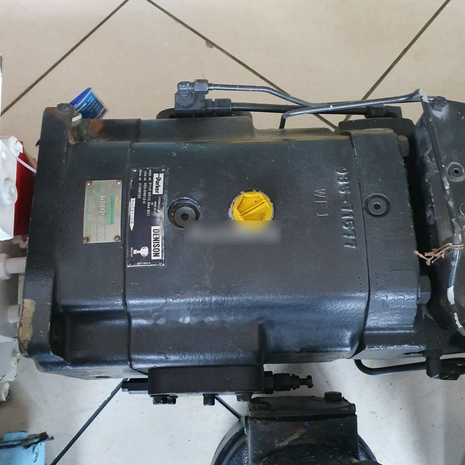 Rexroth A8VO107 for Rexroth backhoe loader for parts - Moteur hydraulique pour Tractopelle: photos 5 Rexroth A8VO107 for Rexroth backhoe loader for parts - Moteur hydraulique pour Tractopelle: photos 5
