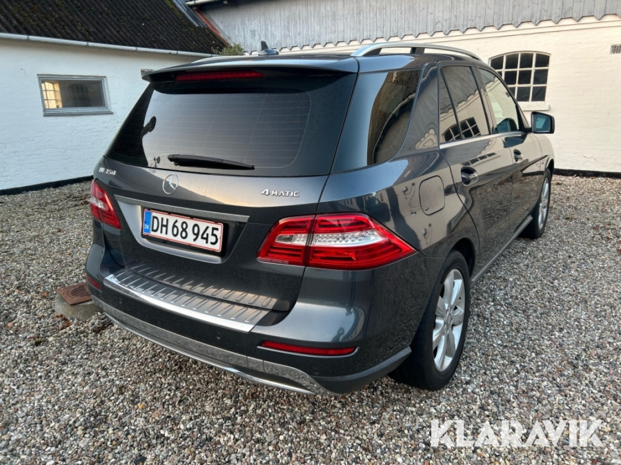 Personbil SUV Mercedes Benz ML350 - SUV: photos 3 Personbil SUV Mercedes Benz ML350 - SUV: photos 3