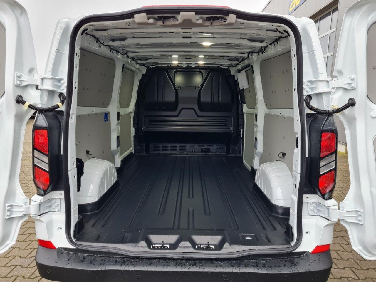 Ford Custom Kasten 320 L2 Trend ALU KLIMA LED TEMPOMA - Fourgonnette: photos 5 Ford Custom Kasten 320 L2 Trend ALU KLIMA LED TEMPOMA - Fourgonnette: photos 5