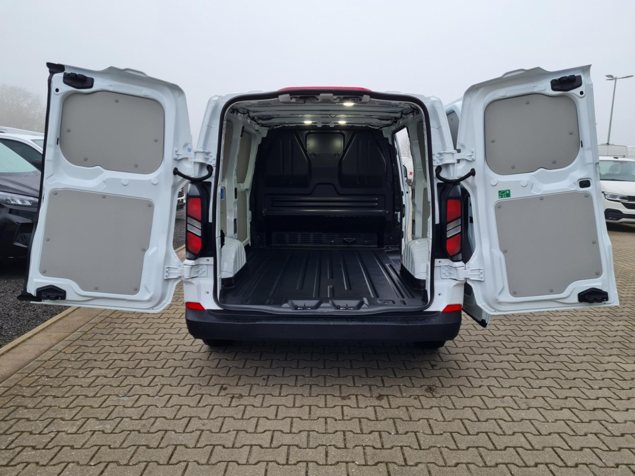 Ford Custom Kasten L1 Trend KLIMA KAMERA VERKLEIDUNG - Fourgonnette: photos 5 Ford Custom Kasten L1 Trend KLIMA KAMERA VERKLEIDUNG - Fourgonnette: photos 5