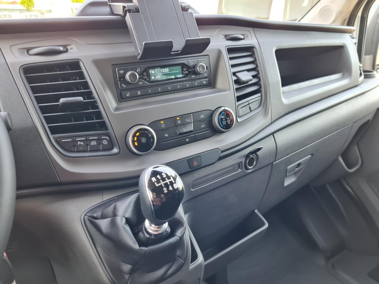 Crédit-bail de  Ford Transit 350 Kasten L4H3 Doka Trend Mixto RWD Ford Transit 350 Kasten L4H3 Doka Trend Mixto RWD: photos 11