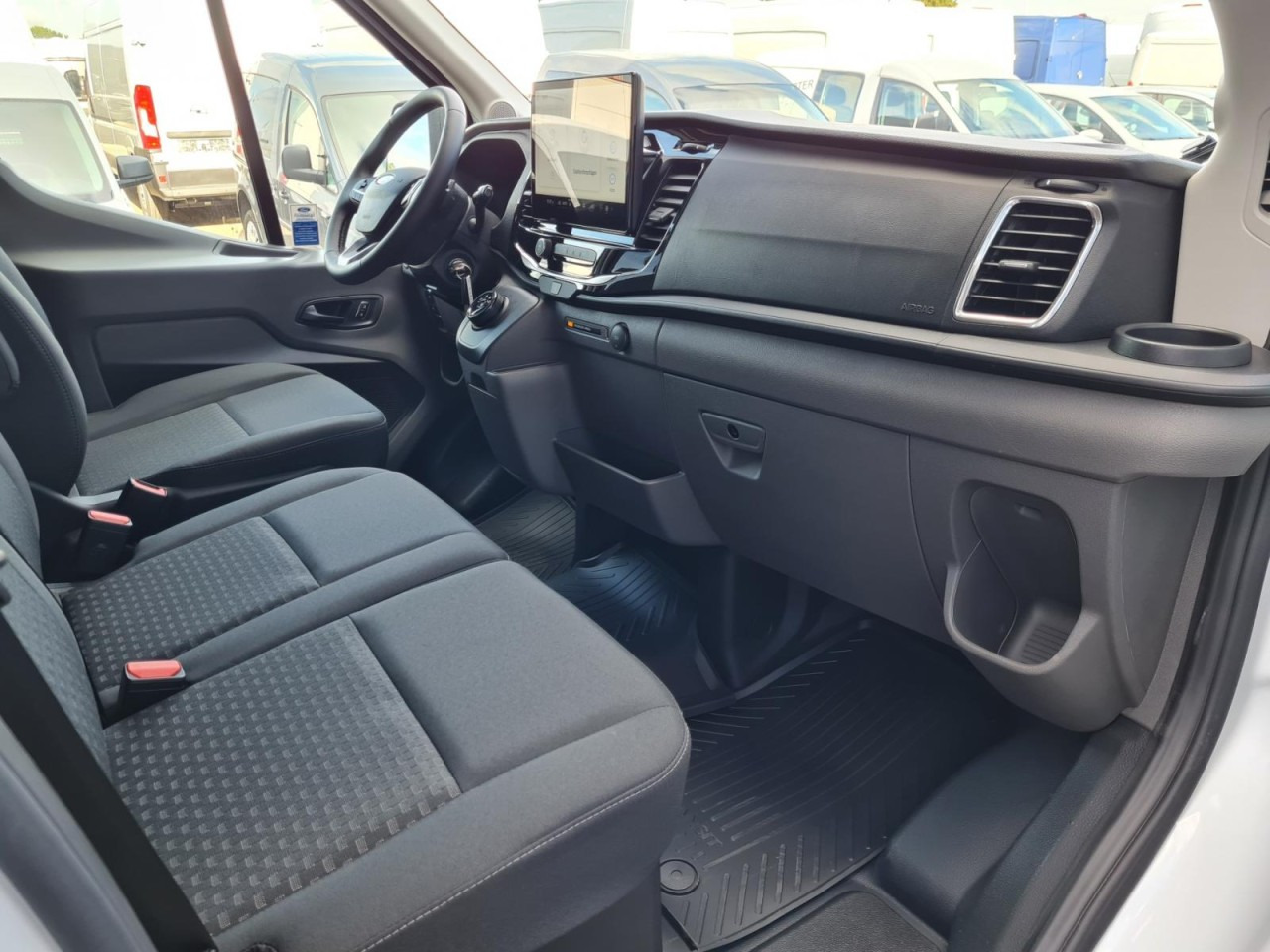 Minibus, Transport de personnes Ford Transit 350 Kombi TDCi L3 AG Trend 9 Sitze AHK KAMERA: photos 13 Minibus, Transport de personnes Ford Transit 350 Kombi TDCi L3 AG Trend 9 Sitze AHK KAMERA: photos 13