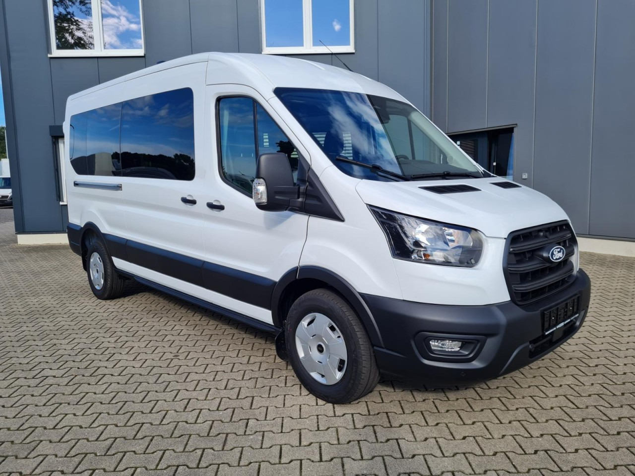 Ford Transit 350 Kombi TDCi L3 Trend 9 Sitzer AUTOMATIK - Minibus, Transport de personnes: photos 3 Ford Transit 350 Kombi TDCi L3 Trend 9 Sitzer AUTOMATIK - Minibus, Transport de personnes: photos 3