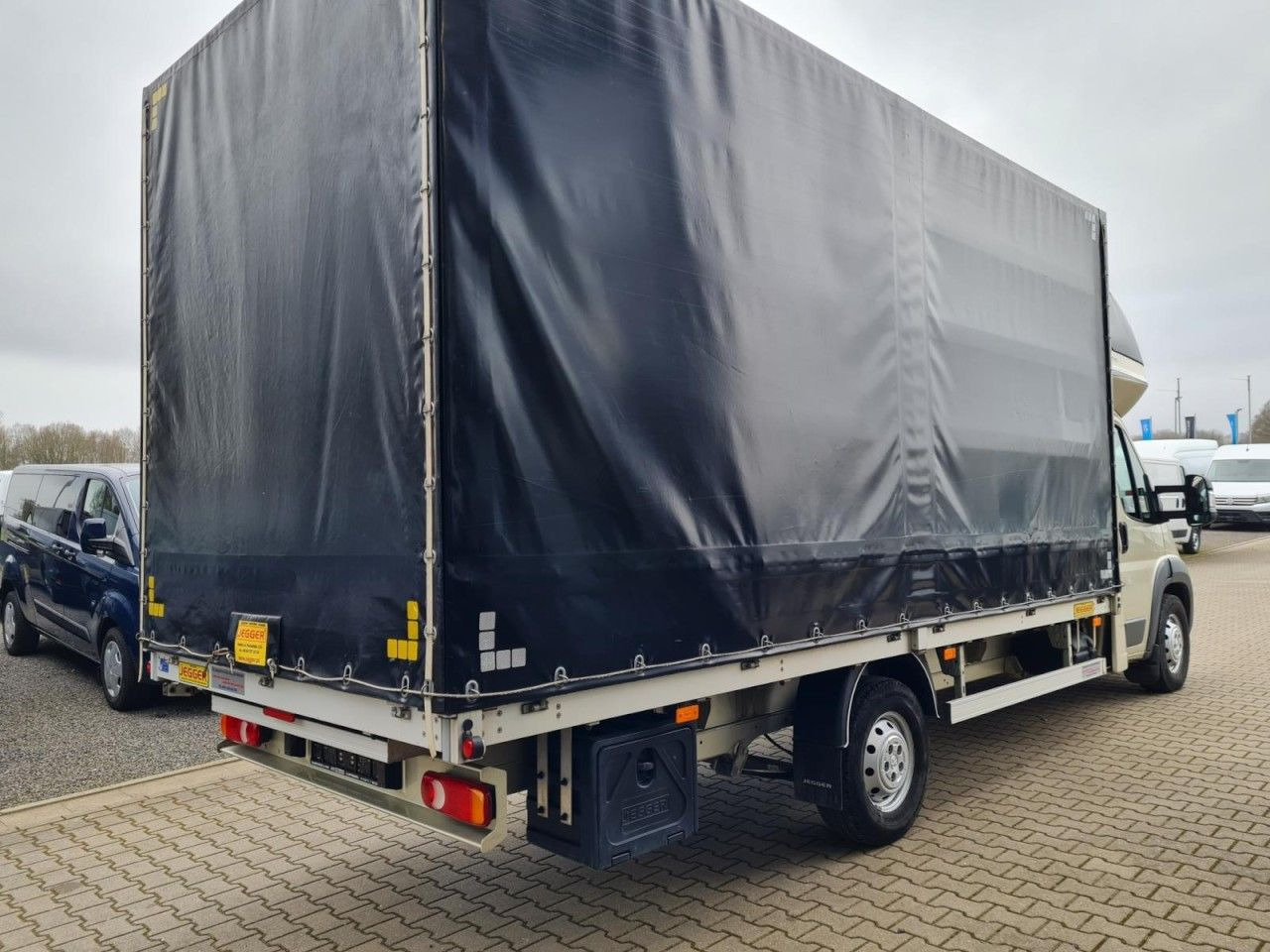 Peugeot Boxer Pritsche L4 Schiebe Plane Schlafkab Luftfe - Utilitaire rideaux coulissants (PLSC): photos 4 Peugeot Boxer Pritsche L4 Schiebe Plane Schlafkab Luftfe - Utilitaire rideaux coulissants (PLSC): photos 4
