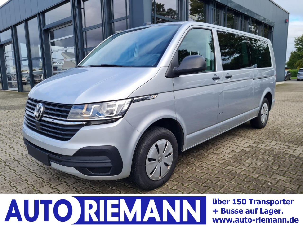 VW Volkswagen T6.1 Caravelle TDI lang 9 Sitzer 2 Schiebetüren Trendl. - Minibus, Transport de personnes: photos 1 VW Volkswagen T6.1 Caravelle TDI lang 9 Sitzer 2 Schiebetüren Trendl. - Minibus, Transport de personnes: photos 1